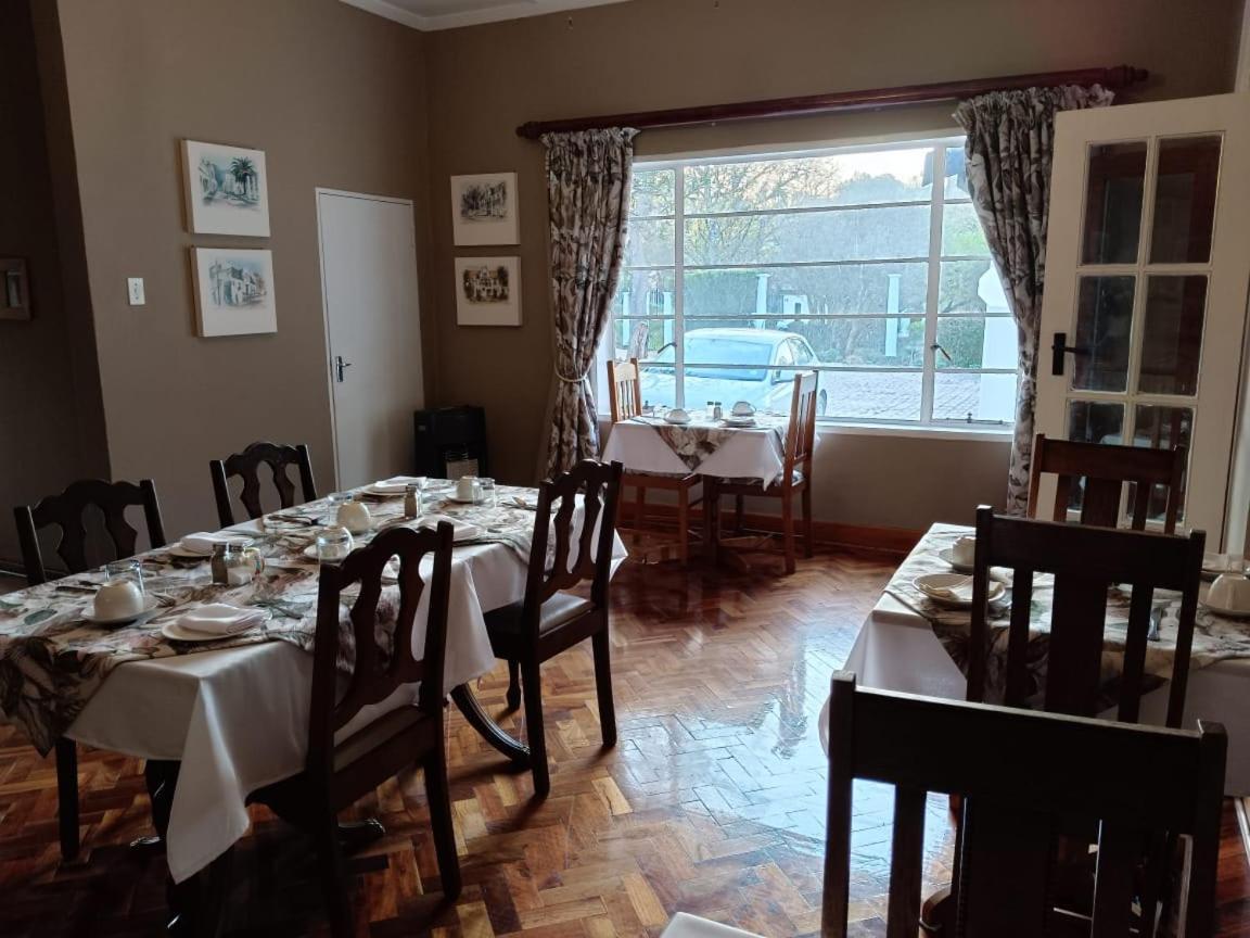 The Riverhouse Guesthouse Эсткорт Экстерьер фото